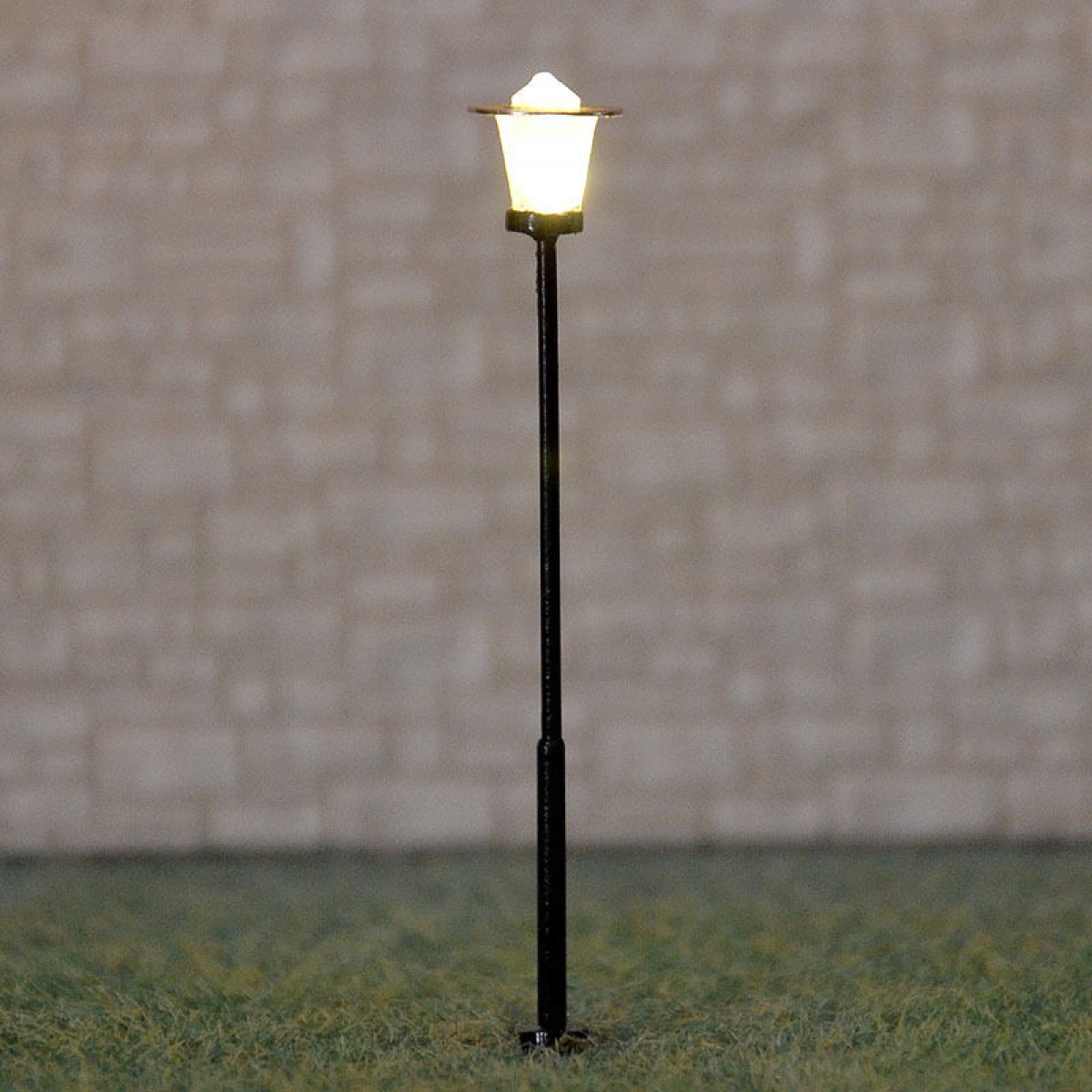 5 x  HO scale Lights LEDs made Lampposts Cold Light NO melt Long life #Y0107